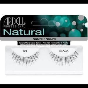 Adell Eyelashes #124